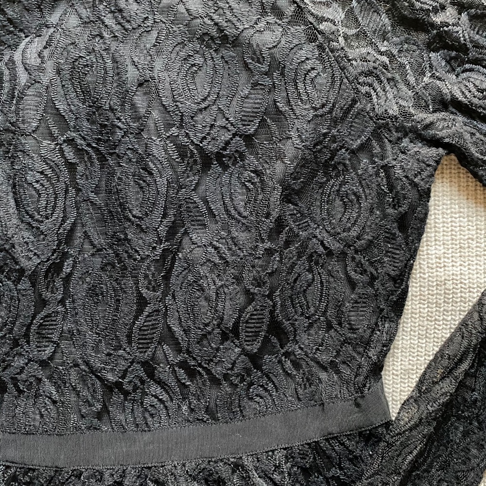 Classic Black Lace Dress - Picture 4 of 7
